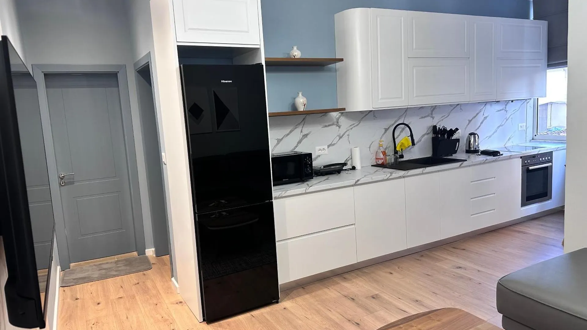 Modern Loft In Prime Location Lägenhet Tirana